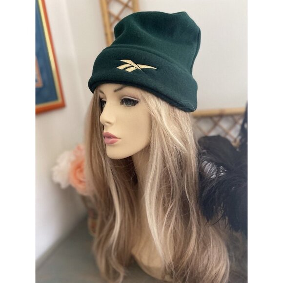 Vintage Reebok OSFA Cuffless Green Unisex Hat Beanie One Size Gold Logo EUC - Picture 1 of 16